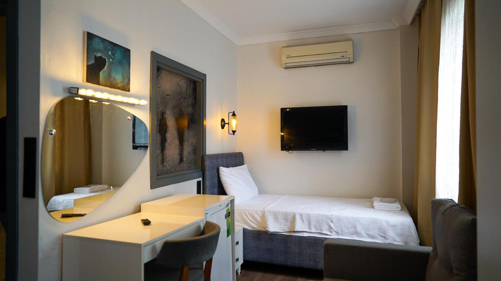 Front Door Suites Istanbul Exterior photo